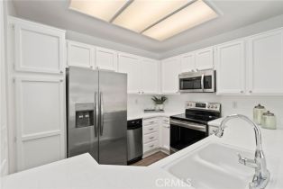 Condominium, 259 Chesterfield, Newport Beach, CA 92660 - 8