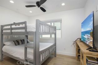 Residential Income, 215 32nd st, Newport Beach, CA 92663 - 24