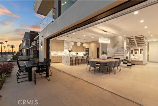 Single Family Residence, 706 Oceanfront, Newport Beach, CA 92661 - 17