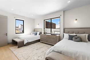 Single Family Residence, 706 Oceanfront, Newport Beach, CA 92661 - 34