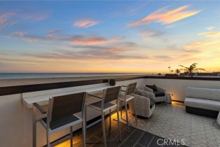 Single Family Residence, 706 Oceanfront, Newport Beach, CA 92661 - 45