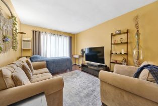 Condominium, 5585 Pacific Coast, Long Beach, CA 90804 - 8