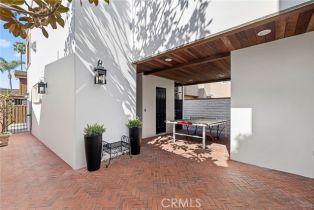 Single Family Residence, 209 E Bayfront, Newport Beach, CA 92662 - 24