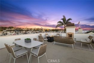 Single Family Residence, 209 E Bayfront, Newport Beach, CA 92662 - 27