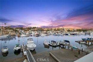 Single Family Residence, 209 E Bayfront, Newport Beach, CA 92662 - 28