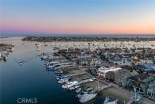 Single Family Residence, 209 E Bayfront, Newport Beach, CA 92662 - 30