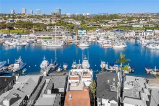 Single Family Residence, 209 E Bayfront, Newport Beach, CA 92662 - 32