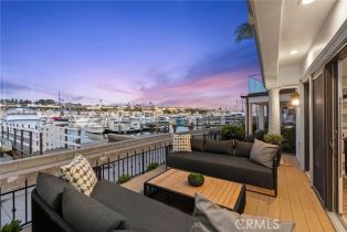 Single Family Residence, 209 E Bayfront, Newport Beach, CA 92662 - 5