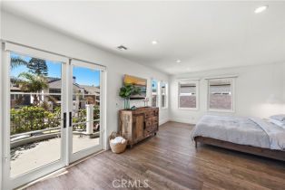 Single Family Residence, 124 Bay ave, Newport Beach, CA 92661 - 15