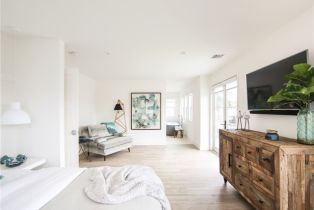 Single Family Residence, 124 Bay ave, Newport Beach, CA 92661 - 16