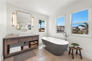 Single Family Residence, 124 Bay ave, Newport Beach, CA 92661 - 18