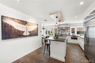 Single Family Residence, 124 Bay ave, Newport Beach, CA 92661 - 8