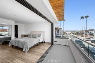 Single Family Residence, 800 Oceanfront, Newport Beach, CA 92661 - 24