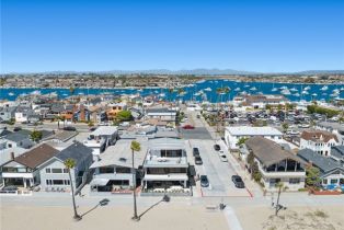 Single Family Residence, 800 Oceanfront, Newport Beach, CA 92661 - 30