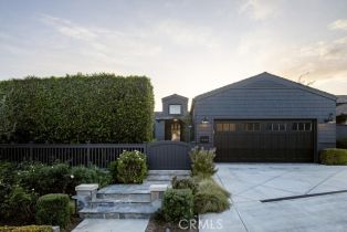 Single Family Residence, 531 De Anza DR, Corona Del Mar, CA  Corona Del Mar, CA 92625