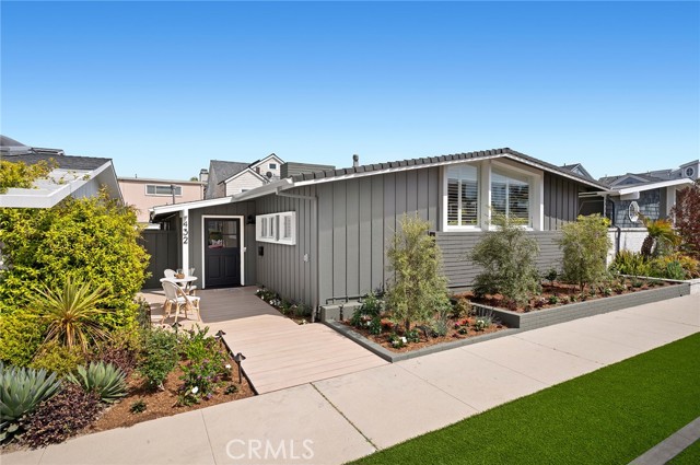 Single Family Residence, 432 Seville ave, Newport Beach, CA 92661 - 1