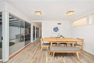 Single Family Residence, 121 Bay Front, Newport Beach, CA 92662 - 5