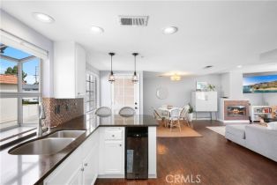 Condominium, 7659 Yorktown ave, Huntington Beach, CA 92648 - 7