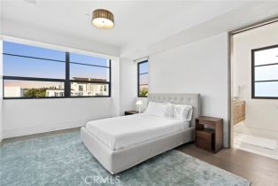 Single Family Residence, 2108 Oceanfront, Newport Beach, CA 92661 - 20