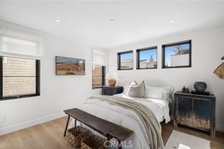 Single Family Residence, 2045 Ocean blvd, Newport Beach, CA 92661 - 11