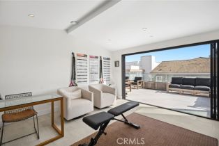 Single Family Residence, 2045 Ocean blvd, Newport Beach, CA 92661 - 23