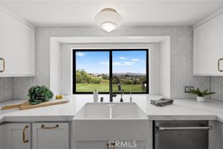 Single Family Residence, 2403 Shady Forest ln, Orange, CA 92867 - 12