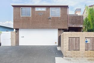 Single Family Residence, 1560 Oceanfront, Newport Beach, CA 92661 - 20