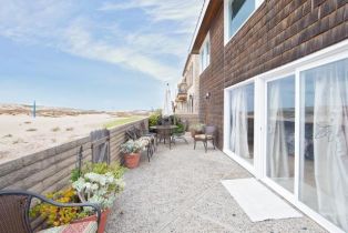 Single Family Residence, 1560 Oceanfront, Newport Beach, CA 92661 - 3