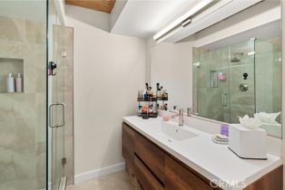 Single Family Residence, 327 62nd st, Newport Beach, CA 92663 - 10