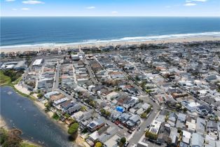 Single Family Residence, 327 62nd st, Newport Beach, CA 92663 - 24