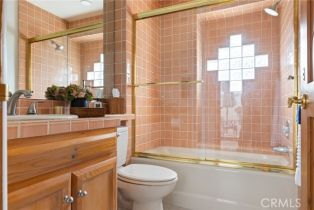 Single Family Residence, 300 South Bayfront, Newport Beach, CA 92662 - 24