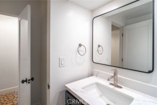 Single Family Residence, 300 South Bayfront, Newport Beach, CA 92662 - 49