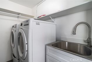 Single Family Residence, 300 South Bayfront, Newport Beach, CA 92662 - 60