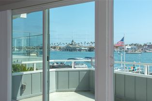 Single Family Residence, 300 South Bayfront, Newport Beach, CA 92662 - 63