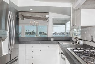 Single Family Residence, 300 South Bayfront, Newport Beach, CA 92662 - 66