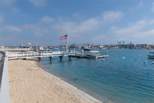 Single Family Residence, 300 South Bayfront, Newport Beach, CA 92662 - 74