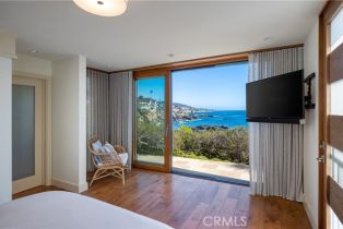 Single Family Residence, 1901 Ocean way, Laguna Beach, CA 92651 - 25