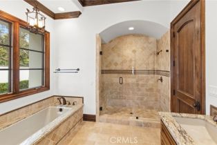 Single Family Residence, 18441 Calle Tramonto, Rancho Santa Fe, CA 92091 - 39