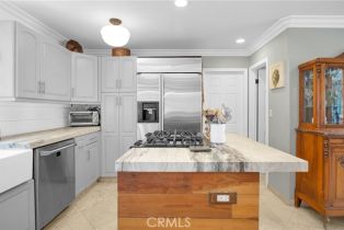 Single Family Residence, 301 Lugonia street, Newport Beach, CA 92663 - 5