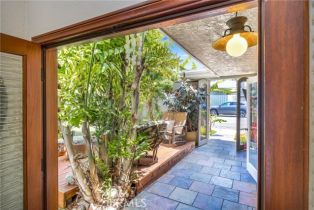 Single Family Residence, 301 Lugonia street, Newport Beach, CA 92663 - 7