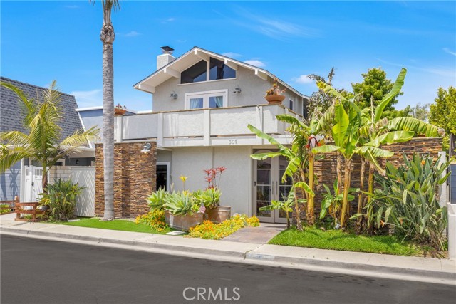 Single Family Residence, 301 Lugonia street, Newport Beach, CA 92663 - 1