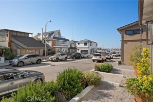 Single Family Residence, 318 Coronado st, Newport Beach, CA 92661 - 35