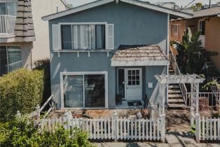 Residential Income, 516 Iris AVE, Corona Del Mar, CA  Corona Del Mar, CA 92625
