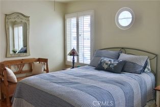 Single Family Residence, 127 Coral avenue, Newport Beach, CA 92662 - 14