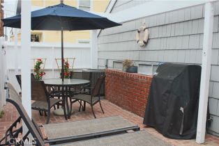 Single Family Residence, 127 Coral avenue, Newport Beach, CA 92662 - 21