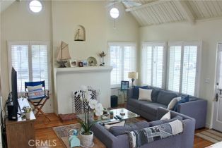 Single Family Residence, 127 Coral avenue, Newport Beach, CA 92662 - 4