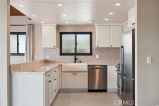 Condominium, 410 Dahlia ave, Corona Del Mar, CA 92625 - 5