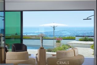 Single Family Residence, 17 Muir Beach CIR, Corona Del Mar, CA  Corona Del Mar, CA 92625
