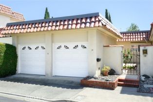 Single Family Residence, 14 Satinwood WAY, Irvine, CA  Irvine, CA 92612