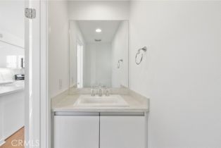 Condominium, 561 Rockefeller, Irvine, CA 92612 - 13